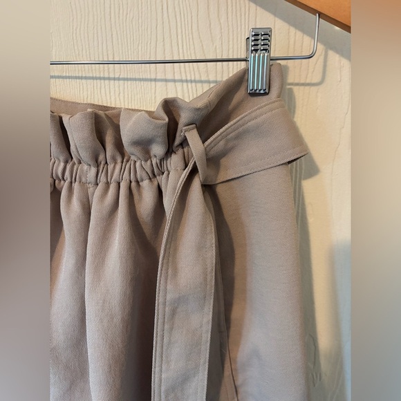 Wilfred Aritzia Tan Paperbag High Hi Waist Waisted Tie Belted Shorts Pockets - Picture 3 of 7